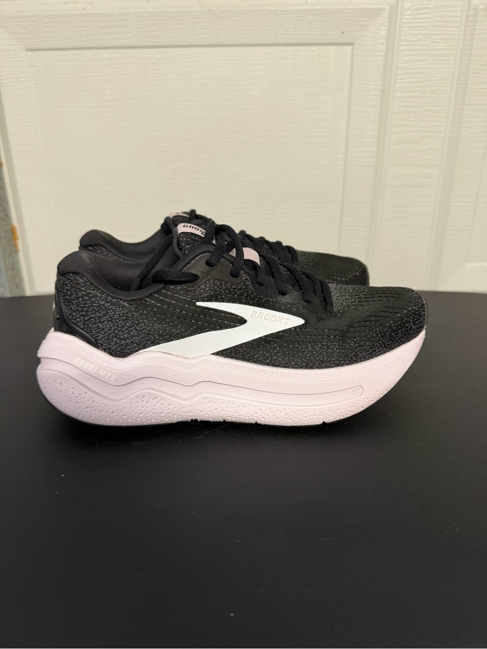 Brooks Women Ghost Max 2 1204201B077 Black Running Shoes Sneakers Size 7.5 B